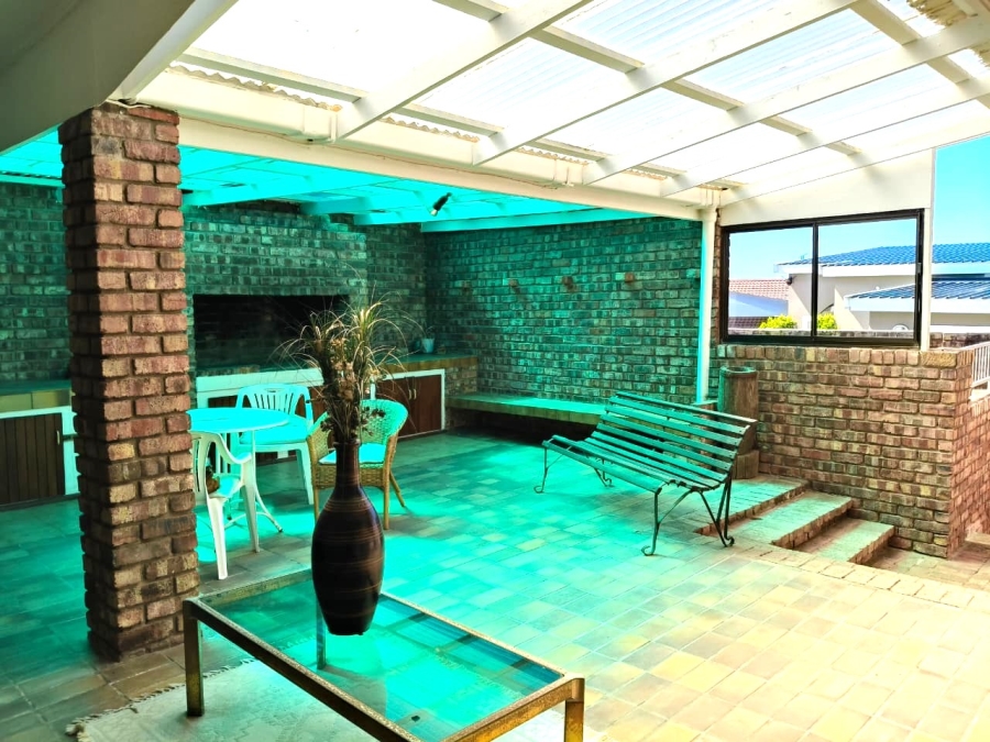 3 Bedroom Property for Sale in Jeffreys Bay Central Eastern Cape